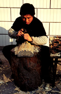 Mask maker Chinese mask maker